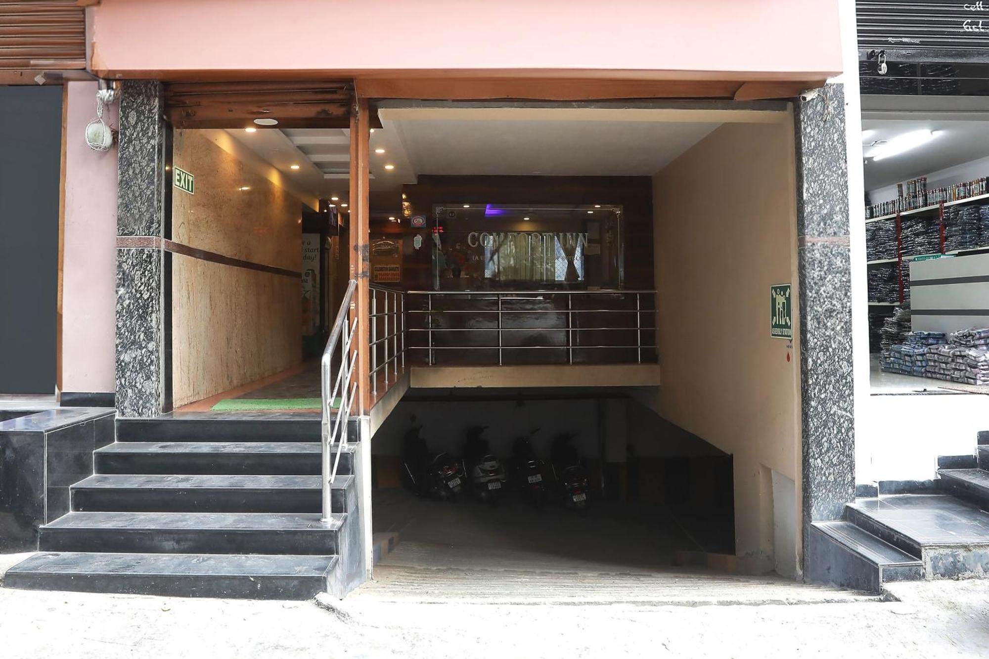 Super Hotel O Vaishnavi Inn Hyderabad Ngoại thất bức ảnh