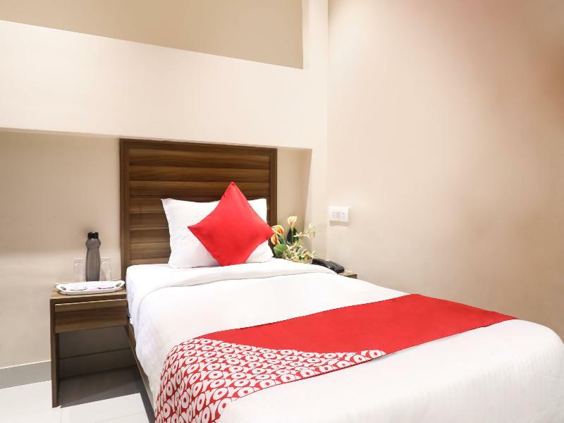 Super Hotel O Vaishnavi Inn Hyderabad Ngoại thất bức ảnh